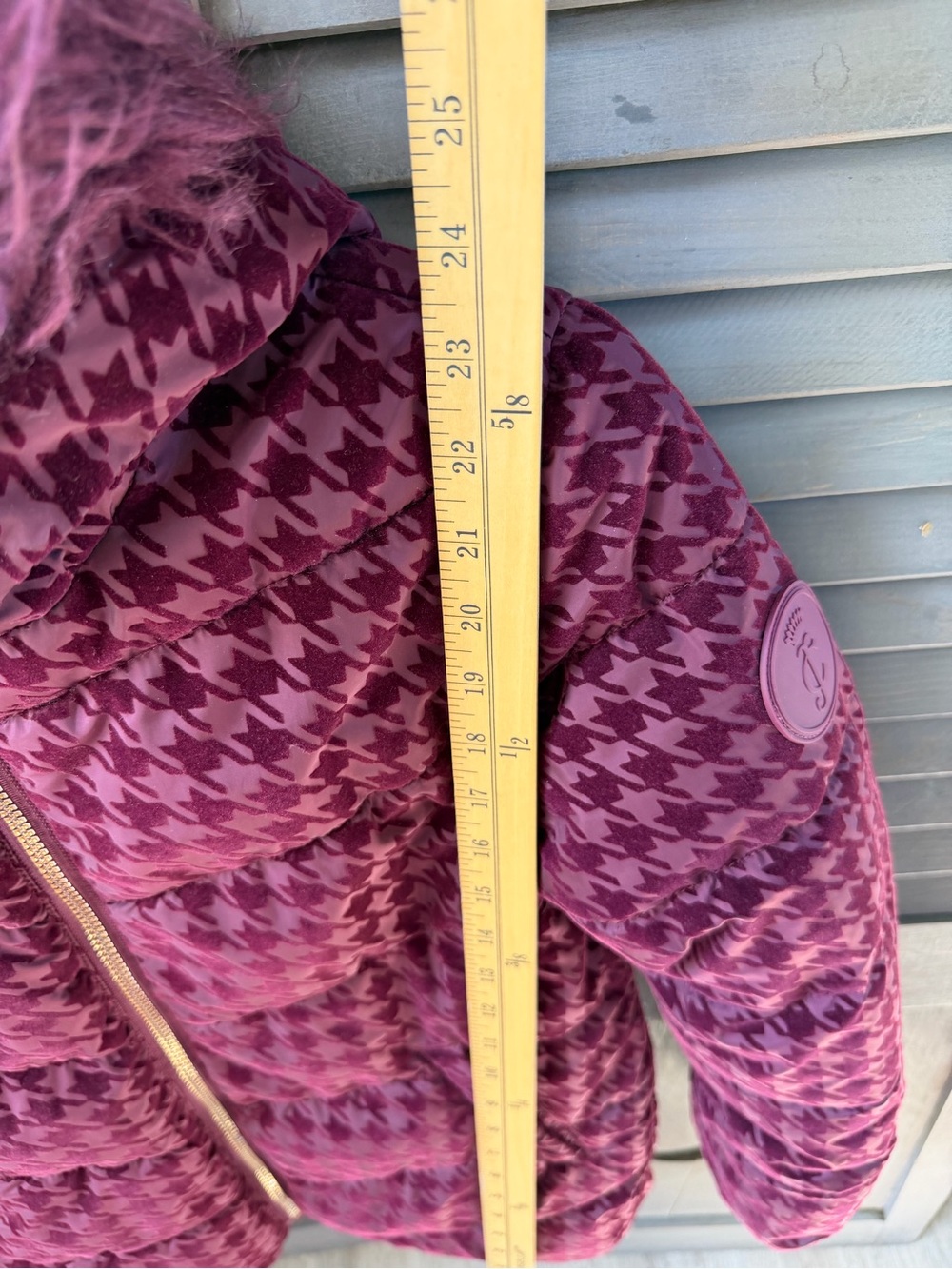 Girl's Burgundy Houndstooth Puffer Jacket with Faux Fur Trim | Size 10/12 - Picture 8 of 10